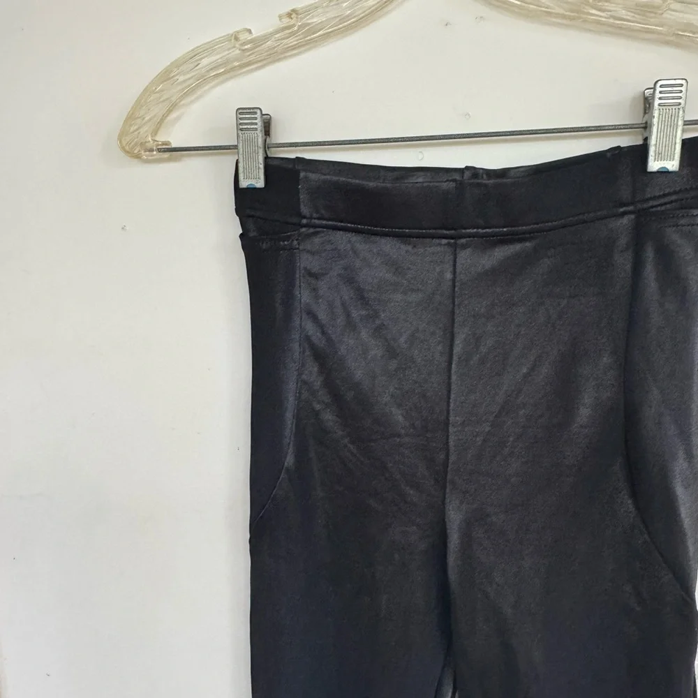 Blackmilk Wet Look High Waisted Pocket Black Leggings Small - Picture 10 of 11